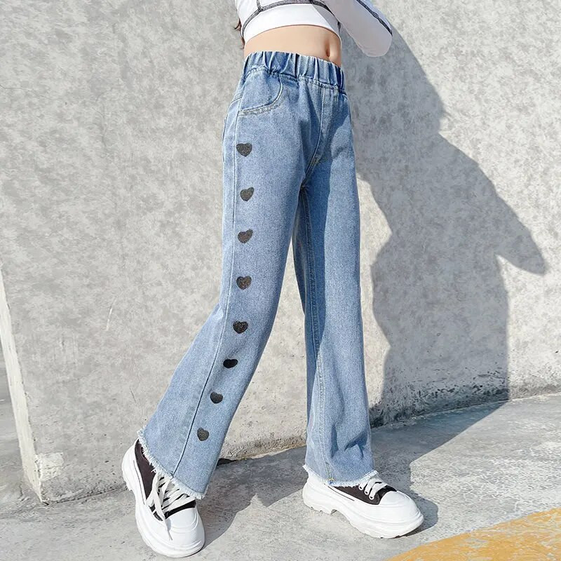 Tasuta stiiliga laste tüdrukute kõrge vöökohaga teksad Laia säärega teksapüksid teismelistele tüdrukutele Moodsad kevadsügisesed laia säärega teksad südamekujulise disainiga