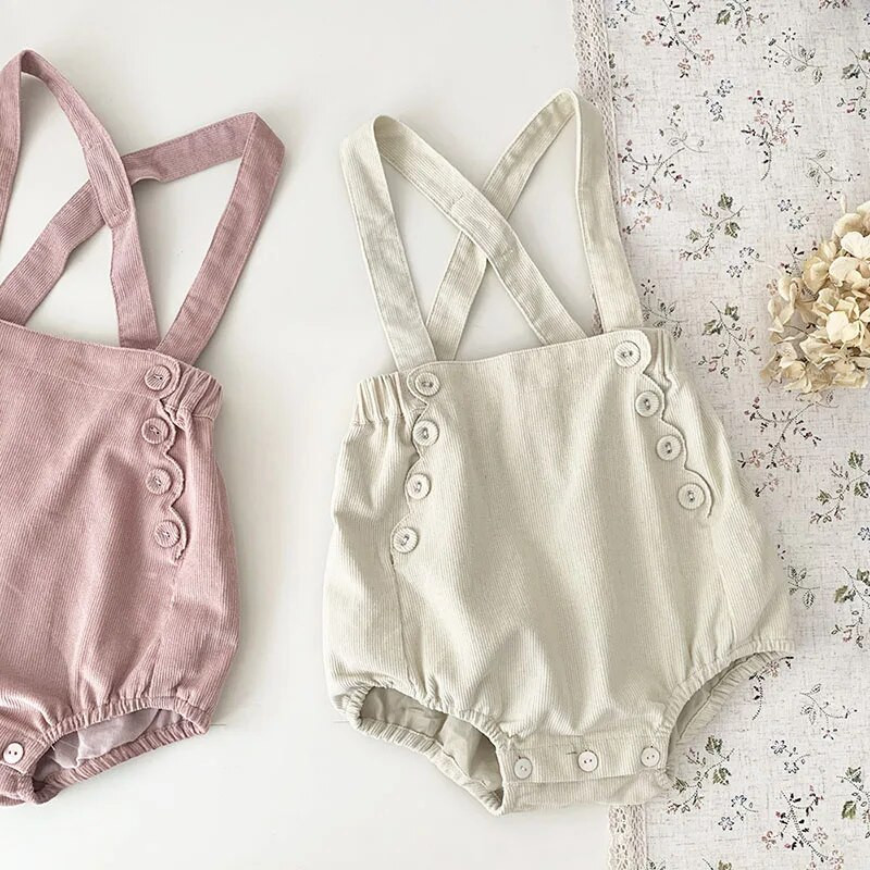 Korėjietiško stiliaus rudens žiemos vaikams vienspalvis velvetinis kombinezonas mergaičių dirželiu PP šortai Laisvalaikio mados kūdikių mergaičių PP šortai