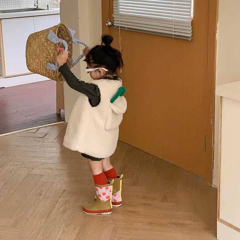 Nauja rudens rudens mergaičių liemenė, žieminė ėriuko vilnos viršutinė pliušinė vidinė kuprinė, individualaus dizaino kūdikiams, patogus ilgas viršus