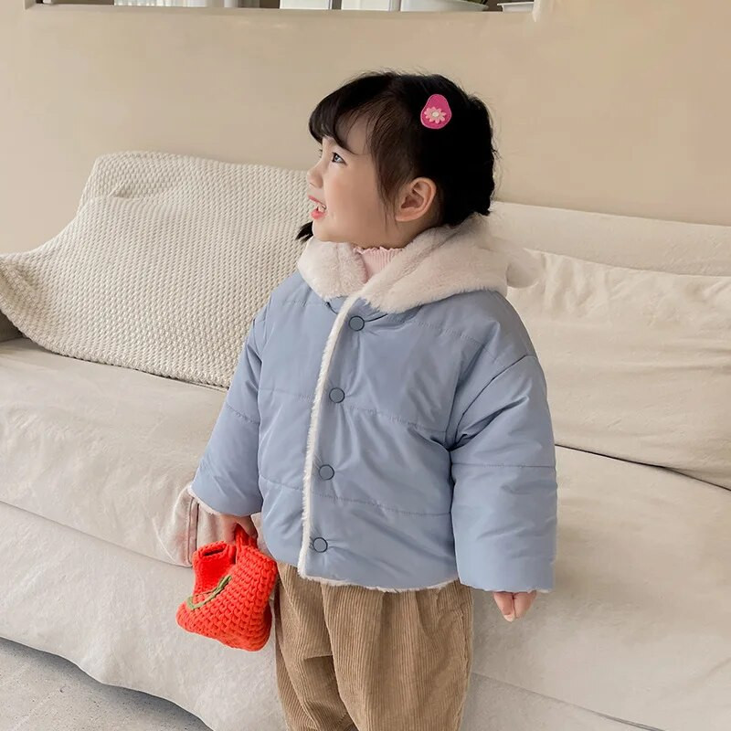 Kid Cute Ins Korea beebimantel, neutraalne paksendatud ühevärviline mantel 2022. aasta talvine soe kapuutsiga poisi jope Tüdruku vabaaja karumantel