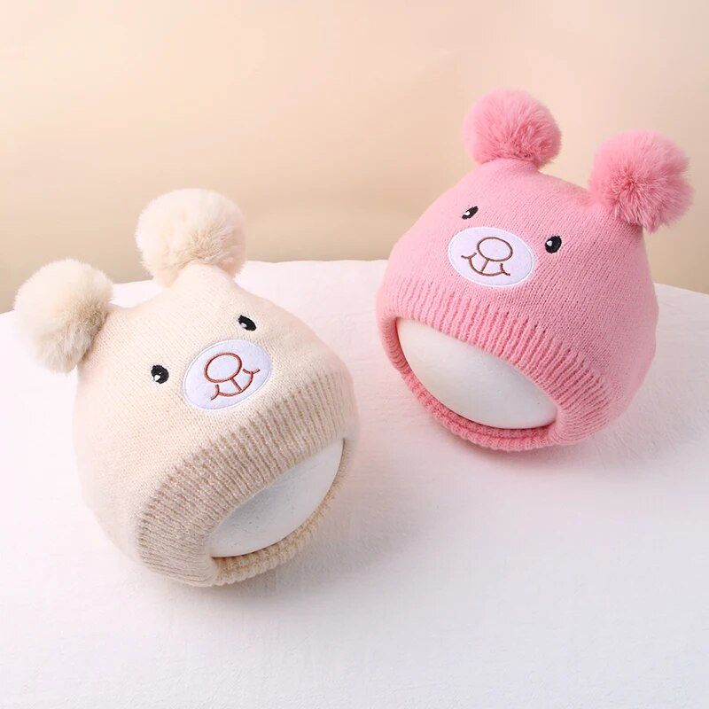 Γελοιογραφία Baby Beanie Cap Winter Pompom Παιδικά Καπέλα Προστασίας Αυτιών Κασκόλ Χαριτωμένο αρκουδάκι Πλεκτό Καπέλο Κάλυμμα λαιμού για νήπιο αγόρι κοριτσάκι καπό