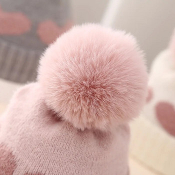 2023 Нови есенно-зимни бебешки плетени шапки за момичета Акрилни удебеляващи топли шапки за малко дете Сладко сърце Шапки за новородени за 0-12 месеца