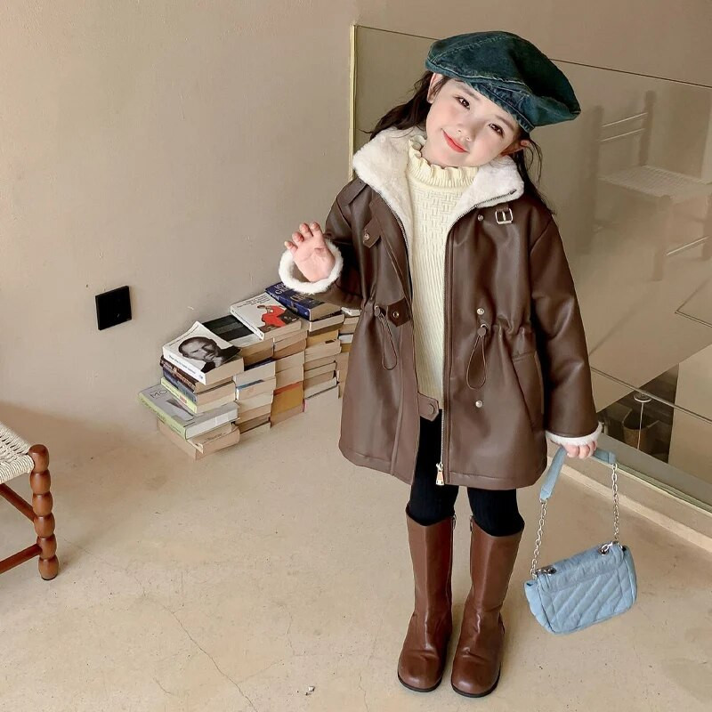 Χειμερινό φθινόπωρο για κορίτσια Pu μπουφάν Βρεφικό μπουφάν Παιδικό παλτό Παιδικό μπλουζάκι Fashion faux δέρμα Ζεστό βελούδινο αγκράφα Coul 2-7Y