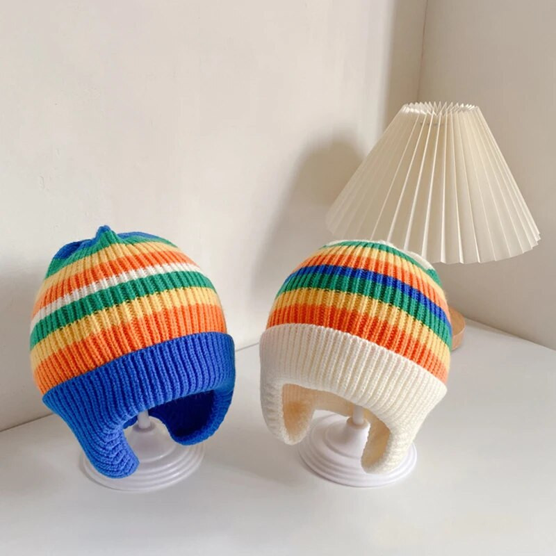 Žieminė kūdikių megzta kepurė Korėjietiška dryžuota vaivorykštinė kepurė, skirta mažiems berniukams mergaitėms, spalvingoms vaikams, šiltoms ausų apsaugos kepuraitėms.