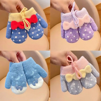Нови бебешки момичета Детски ръкавици Сладък анимационен лък Плюшени удебелени топли ръкавици Детски меки ветроустойчиви топли опаковани ръкавици за 2~4 години