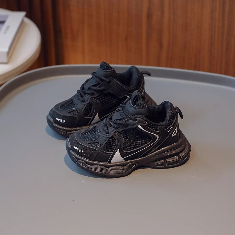 Vaikiški batai, atitinkantys spalvą Kietos korėjiečių vėjo mergaičių sportbačiai 2023 m. Nauji vasaros tinkliniai vaikiški sportiniai batai berniukams, suvarstomi, kvėpuojantys