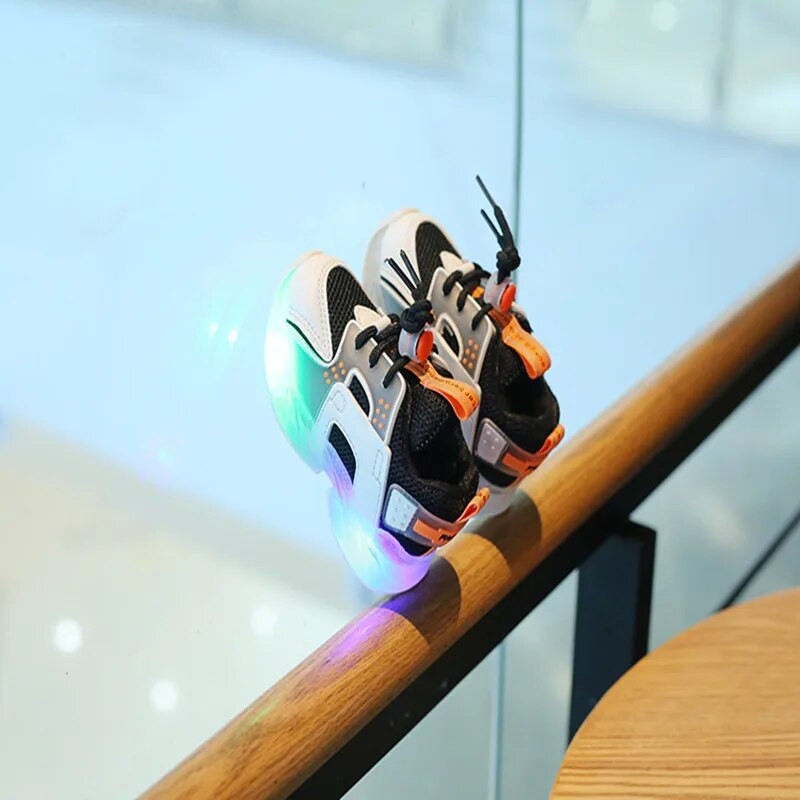 Vaikiški batai Ruduo 2021 1-6 metų Korėjos stiliaus dizainerio batai teniso bateliai zapatillas neformalūs nėriniuoti LED šviesūs batai