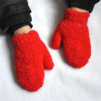 Warmom 1-4Y Детски ръкавици Зимни бебешки плюшени коралови ръкавици Малки пълни пръсти Сладки ръкавици Топли ветроустойчиви ръкавици за момчета и момичета