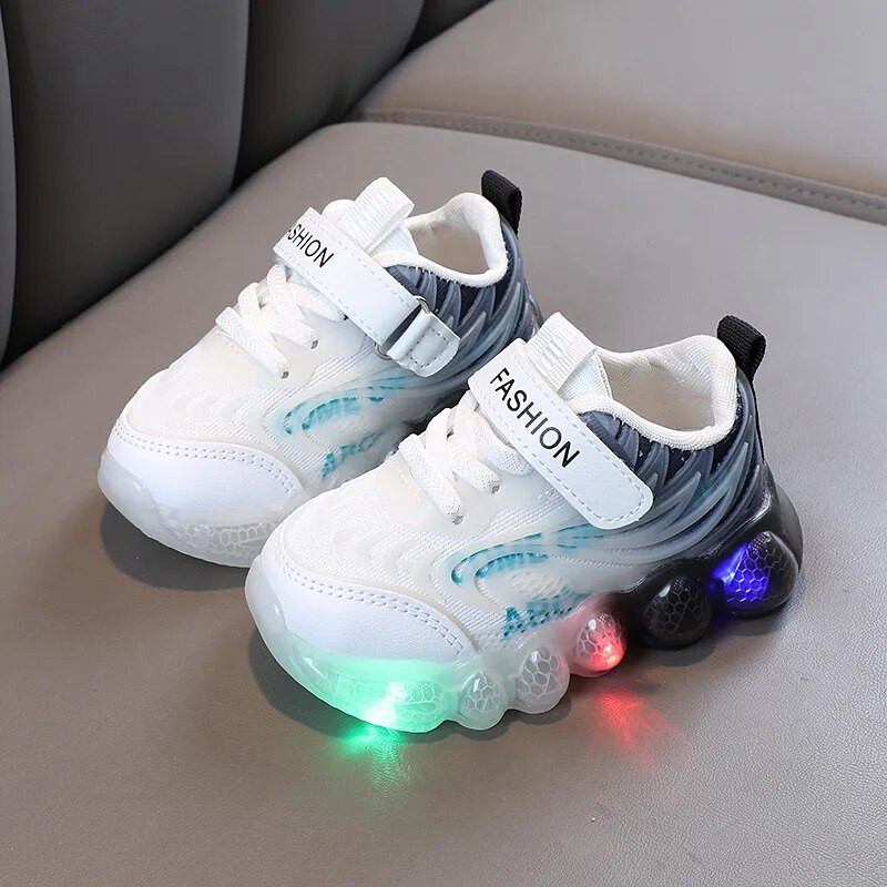 Vaikiški LED batai berniukams mergaitėms tinkliniai kvėpuojantys vaikiški sportbačiai rudeniniai nauji žėrintys laisvalaikio batai mažyliui neslystantys sportiniai bėgimo bateliai