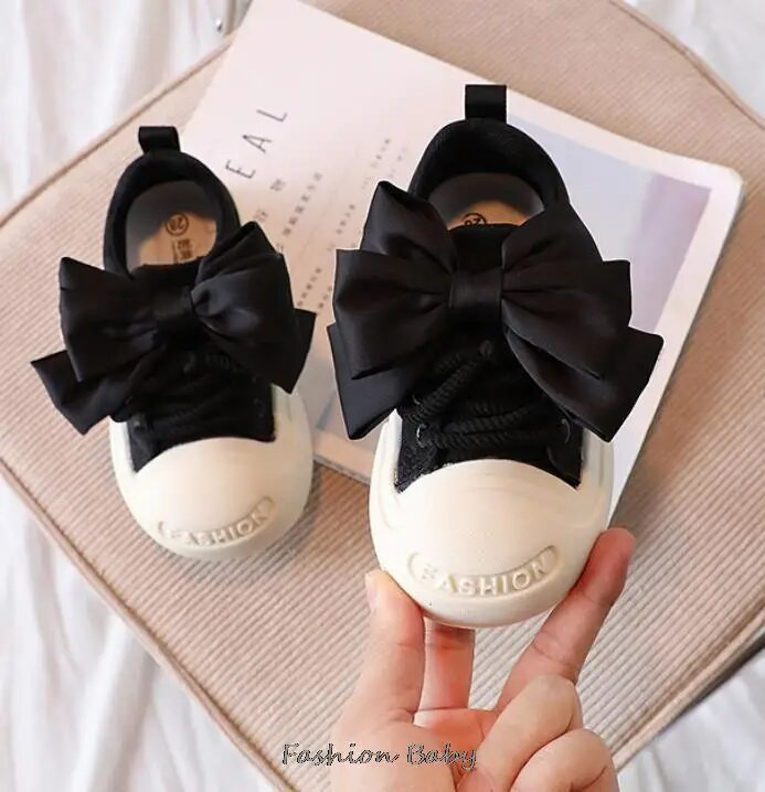 Rudens ziemas kedas bērniem, forši bērniem tīņiem, zēniem, meitenēm, modes, plakaniem apaviem, lieliem bantes rakstiem, kedām, 26-36, rozā