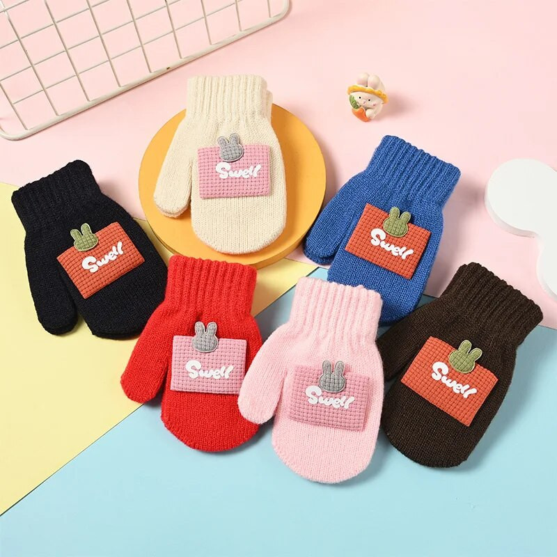 Sügistalvised soojad beebikindad, armsad jänesekesed, täissõrmega kinnas, tüdrukule poisile, paksud kootud õues, nööriga, laste väikelapse labakindad