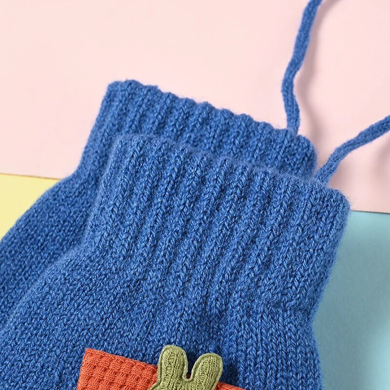 Sügistalvised soojad beebikindad, armsad jänesekesed, täissõrmega kinnas, tüdrukule poisile, paksud kootud õues, nööriga, laste väikelapse labakindad