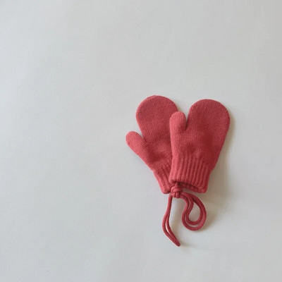 Žieminės megztos vaikiškos pirštinės su virvele Naujos Korėjos kietos mergaitės berniuko pirštinės pirštinės Kūdikiui mažyliui, lauko vėjui atsparios pirštinės