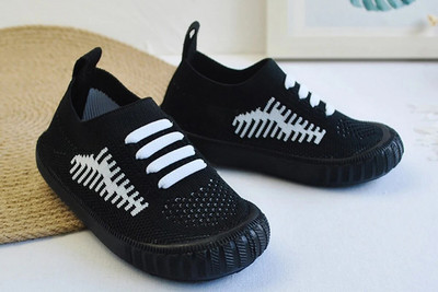 Dječja obuća Pletena tkanina Bosonogi dječaci Tenisice Riblja kost Slip on Široki prsti Djevojčice Ležerne neklizajuće mekane potplate Nova djeca SandQ Baby