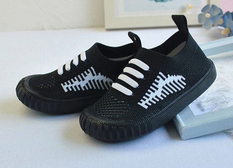 Dječja obuća Pletena tkanina Bosonogi dječaci Tenisice Riblja kost Slip on Široki prsti Djevojčice Ležerne neklizajuće mekane potplate Nova djeca SandQ Baby