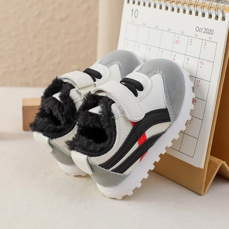 Kruleepo Bebe Jesen Zima Plišane ležerne cipele Novorođenčad Djevojčice Mala djeca Dječaci Sportske tenisice Mrežaste zračne neklizajuće Schuhe Mule