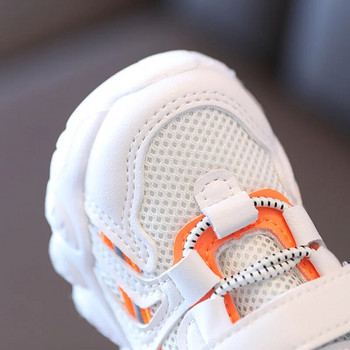Детски спортни обувки 2024 Пролет Нови бордови обувки за свободното време Бебешки дишащи мрежести обувки Момчета Мека подметка Неплъзгащи се детски обувки