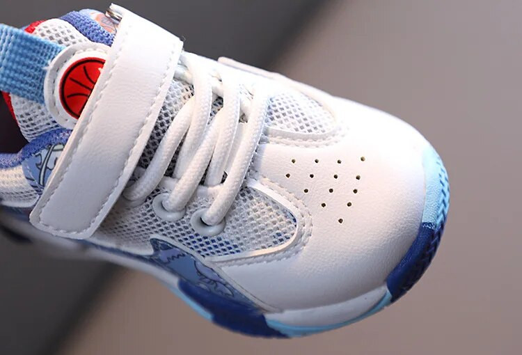 Berniukų krepšinio bateliai Nauji tinkliniai kvėpuojantys tinkliniai laisvalaikio sportiniai batai vaikams nuo 1 iki 6 metų vaikams Teniso batai vaikiški batai