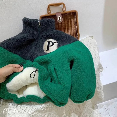 Poiste mantel jakk Topid Puuvillane 2023 Karvane Thicken Plus Velvet Talvine Sügis Koolikingitus Mantel Lasteriided