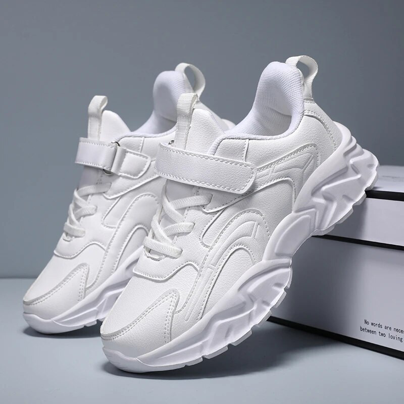 Λευκά παιδικά παπούτσια Αθλητικά παπούτσια για αγόρι μόδα 2023 Νέο αναπνεύσιμο παιδικό τένις 6 έως 12 ετών Άνετα αθλητικά παπούτσια για τρέξιμο για αγόρι