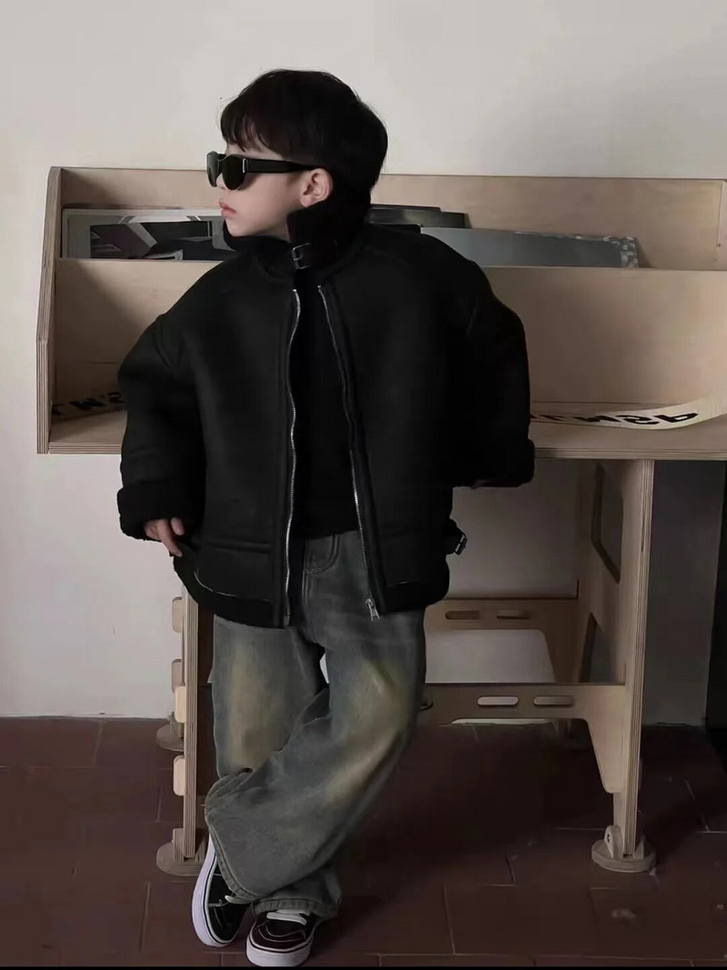 Μπουφάν μοτοσικλέτας 2023 Χειμώνας για αγόρια και κορίτσια με όρθια όρθια λαιμόκοψη με παχύρρευστο παλτό από αρνί αρνί για παιδιά