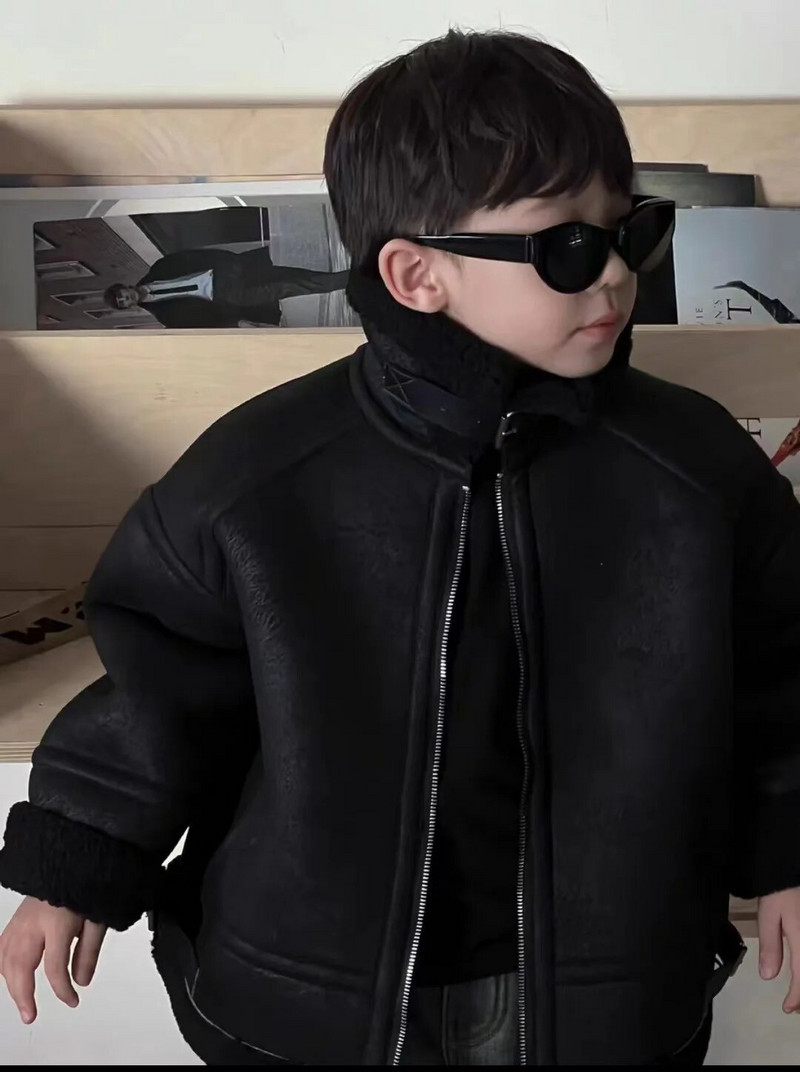 Μπουφάν μοτοσικλέτας 2023 Χειμώνας για αγόρια και κορίτσια με όρθια όρθια λαιμόκοψη με παχύρρευστο παλτό από αρνί αρνί για παιδιά