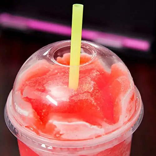 100 tk värvilised ühekordsed plastikkõrred Laiad kõrred piima tee mahla kokteilijoogi jaoks Pulma sünnipäevapeo kõrretarvikud