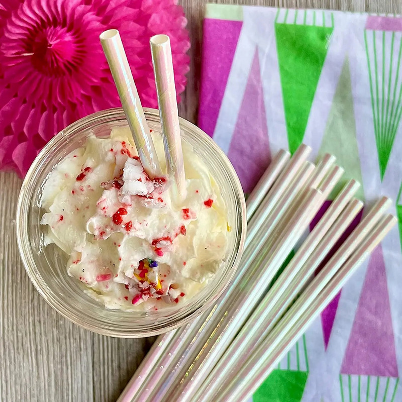 Vaivorykštės vienkartinės geriamojo vakarėlio popieriaus šiaudeliai Biologiškai skaidūs kokteilių šiaudeliai, skirti gimtadienio vakarėliui