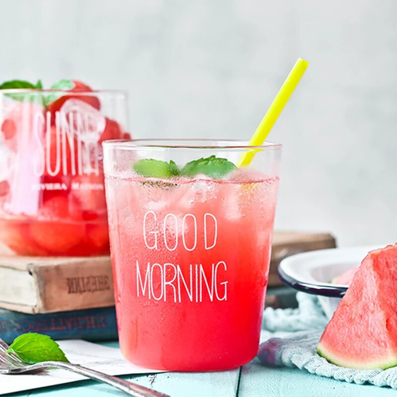 100 vnt. vienkartiniai plastikiniai šiaudeliai Spalvingi burbuliukai pieno arbatos kokteiliai geriamieji šiaudeliai Gimtadienio vakarėlio reikmenys Virtuvės reikmenys