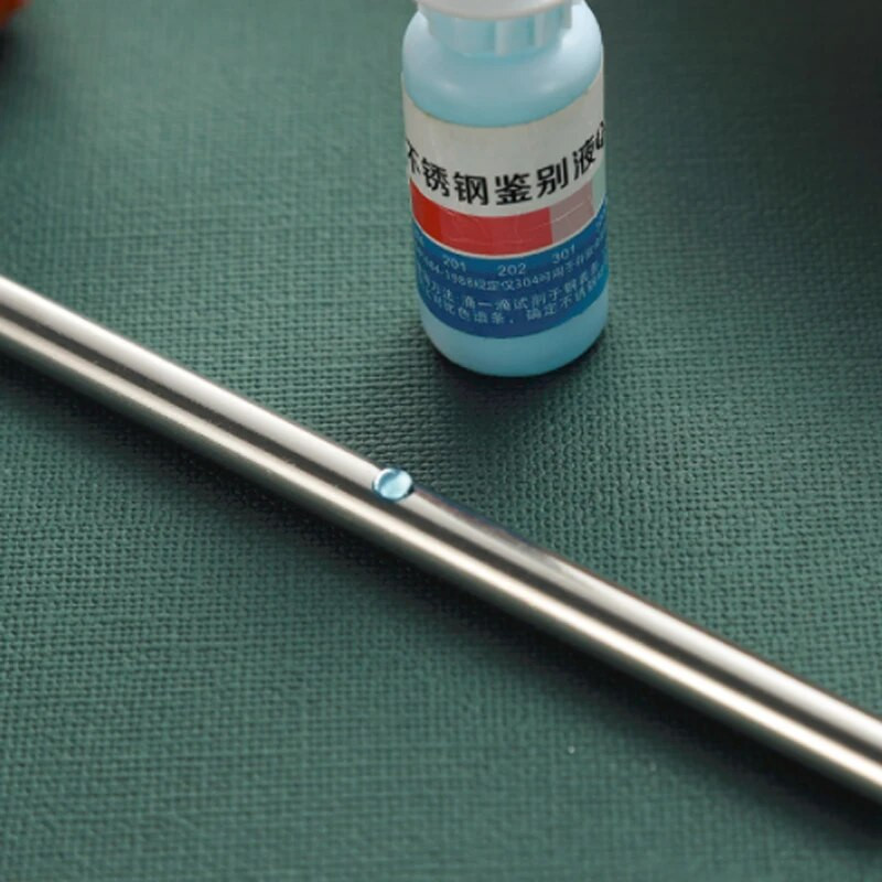 215 mm * 6 mm / 265 mm * 6 mm daugkartinio naudojimo geriamasis aukštos kokybės 304 nerūdijančio plieno metalinis šiaudelis su švaresniu šepetėliu kavos puodeliams