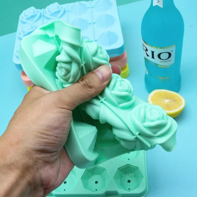 12 tinklelių ledo kubelių padėklų rožių deimanto formos ledo daugkartinio naudojimo silikoniniai ledo kubelių formų kubelių padėklai su nuimamais dangteliais