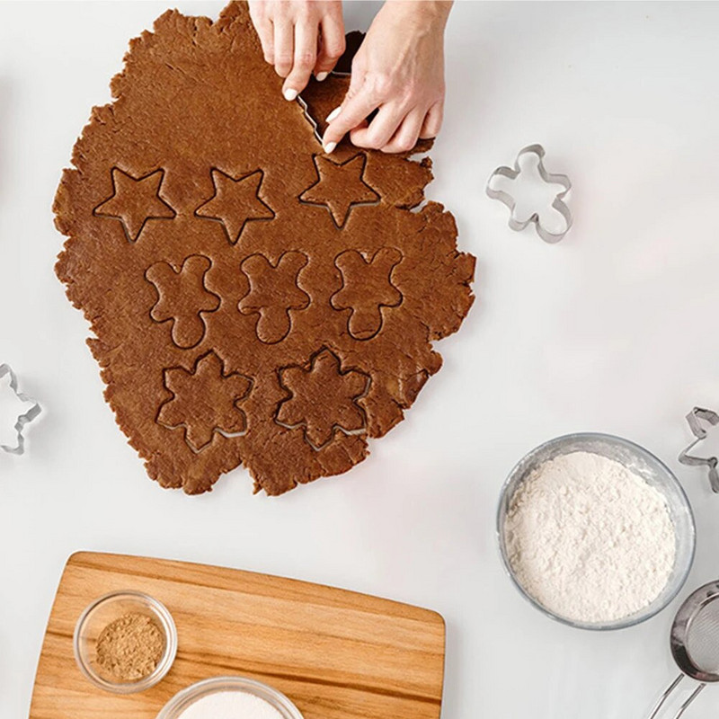 Komplekt (5 tk) 430 roostevabast terasest jõuluküpsiste vorm, 5-osaline Creative Mousse, ringikujuline puuviljalõikuskomplekt