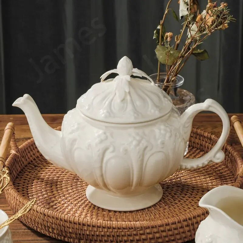 Κεραμικά σετ τσαγιού σε ανάγλυφο φλιτζάνι καφέ ευρωπαϊκής τεχνοτροπίας Κεραμικά σετ τσαγιού μονόχρωμη Τσαγιέρα και φλιτζάνια Απογευματινό σετ τσαγιού Κούπα