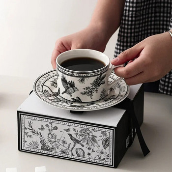 Винтидж Елегантна керамична чаша за кафе и комплект чинийки Chic Bird Flower Изискана чаша за вода Домашен следобеден чай Поднос за десерт Подаръчна кутия