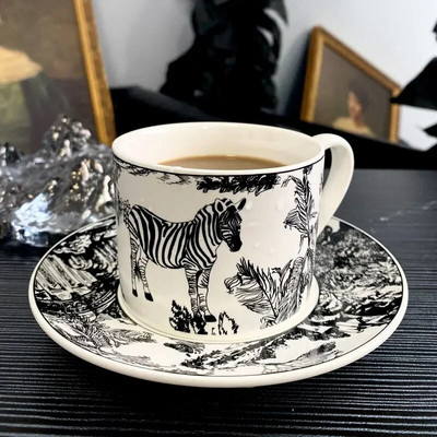 Vintažinis elegantiškas keraminis kavos puodelio ir lėkštės rinkinys Prašmatnus paukščių gėlių puodukas Namų popietės arbatos deserto padėklo dovanų dėžutė