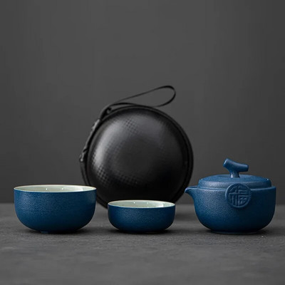 Keraminis Gongfu kelioninis arbatos rinkinys – puikus kiniško arbatinuko rinkinys su 2 arbatos puodeliais, nešiojamasis dėklas