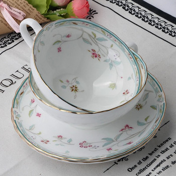Първокласна луксозна чаша за кафе с чиния Британски сервиз за чай с шарка на цветя Европейска купа за закуска в корейски китайски стил