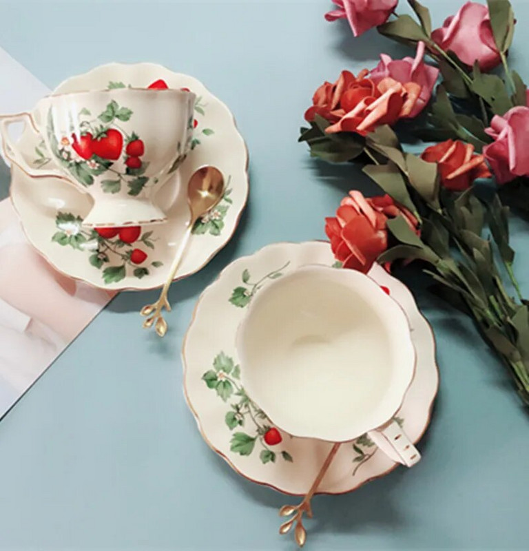 Europski vintage set šalica za kavu Keramička engleska šalica sa zlatnim rubom Francuski restoran Bar Žlica Šalica i tanjurić Šalica za čaj Kuhinjsko posuđe
