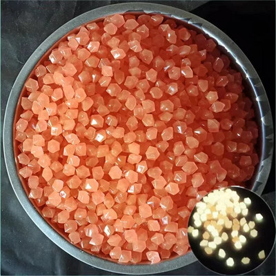 Φωτεινές πέτρες λάμπουν στο σκοτεινό κήπο Βότσαλα λάμπουν πέτρινος βράχος για μονοπάτι κήπου Αίθριο Διακόσμηση αυλής κήπου με γκαζόν