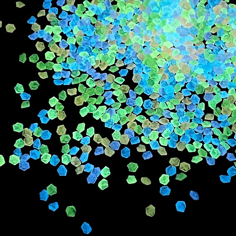 1000 vnt. 3-5 mm sodo akmenukai žėrintys akmenys uolos takas sodo takas terasa veja rezervuaras akvariumo apdaila švyti tamsoje