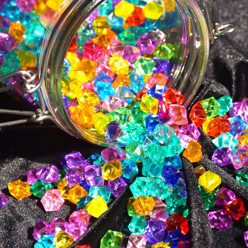 100 komada svečanih potrepština Simulacija ledenih kolača Dekoracije Lažne kocke Akrilne plastike Kristalni kameni rekviziti Blagdansko rođendansko dotjerivanje