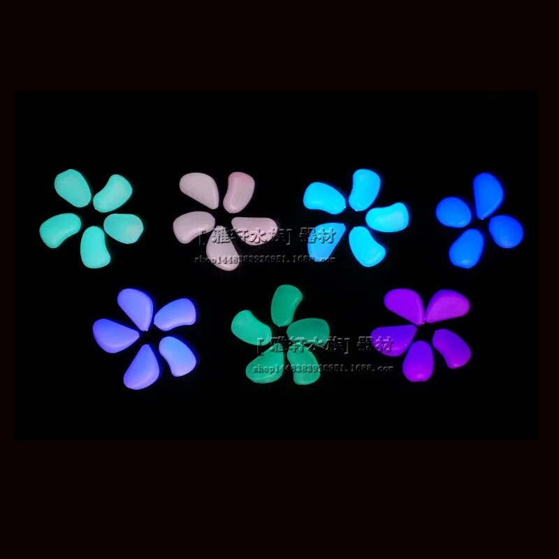 50 vnt. Švytinti tamsoje sodo akmenukai šaligatviui Sodo terasai vejai sodui terasai žuvų bako akvariumo puošmena švytintis akmuo