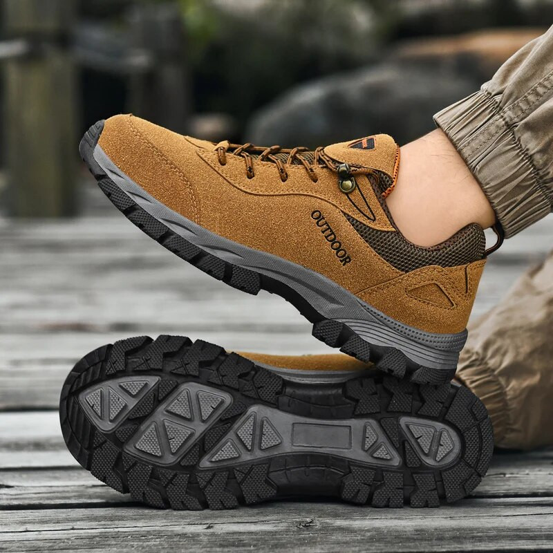 Originalne cipele za planinarenje, antilop kožne tenisice, muške penjanje na otvorenom, lov, vodootporne čizme za snijeg na vezanje za muškarce, plišane veličine 39-49