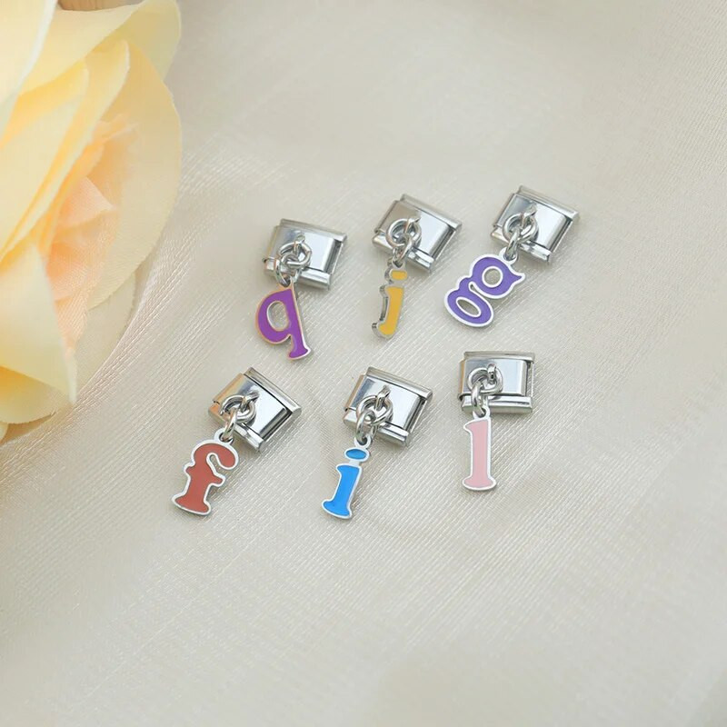 Hapiship 2024 Moterų Merginų Spalva Anglų AZ 26 Raidės Charm Itališkos Nuorodos Tinka 9mm Apyrankė Nerūdijančio plieno gamyba Papuošalai DJ865