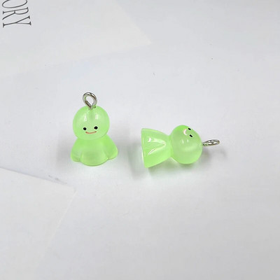 10 tk Kawaii jõulude lumememme võlusid armsad vaigust värvilised väikesed ripatsid kõrvarõnga jaoks võtmehoidja isetegemise ehete tegemise leiud C1357