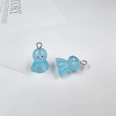 10 tk Kawaii jõulude lumememme võlusid armsad vaigust värvilised väikesed ripatsid kõrvarõnga jaoks võtmehoidja isetegemise ehete tegemise leiud C1357