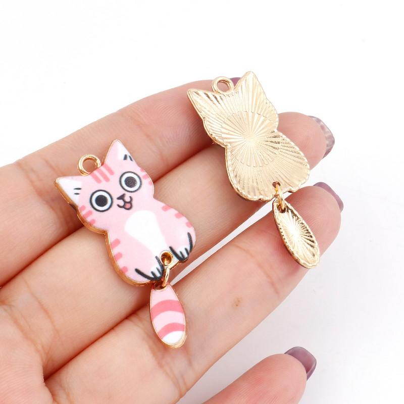 10 vnt Mielų animacinių filmų kačių emalio gyvūnų pakabukai įvairiaspalviai aukso spalvos metaliniai pakabukai „pasidaryk pats“ auskarai, karoliai, papuošalai 3,9 cm x 1,6 cm