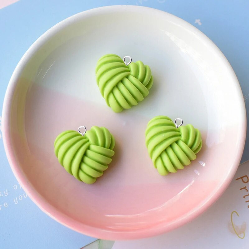 10 τμχ Πολύχρωμη ρίγα Γλυκιά Καρδιές Γούρια Ρητίνης Γούρι για Κατασκευή Κοσμημάτων Κολιέ Βραχιόλια Σκουλαρίκια Αξεσουάρ C1170