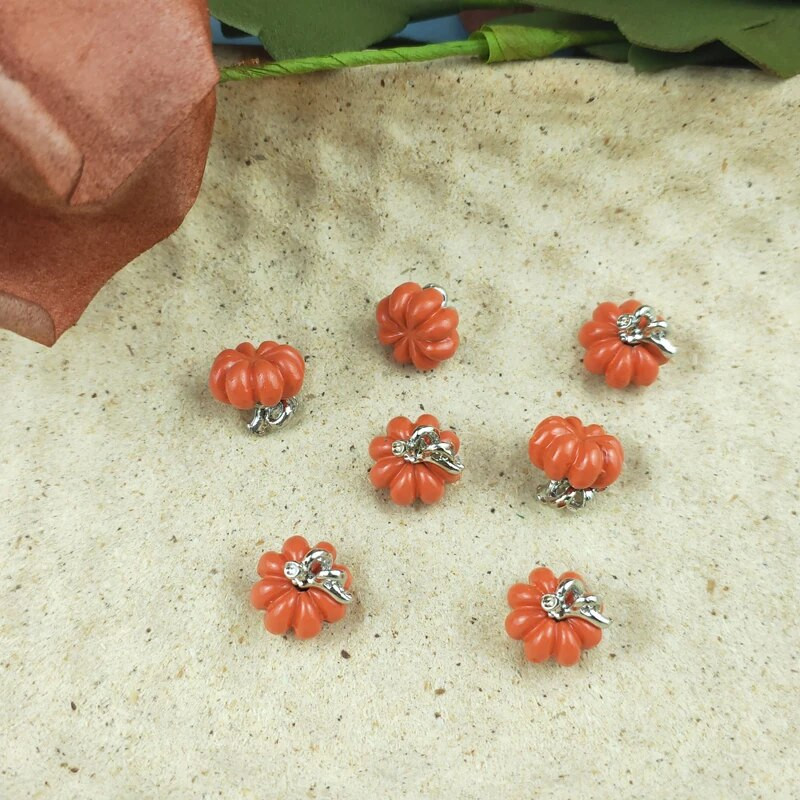 JeQue 10 τμχ Halloween Pumpkin Enamal Charms Φυτικά φυτικά τρόφιμα Μεταλλικό κρεμαστό σκουλαρίκι DIY Αξεσουάρ μόδας κοσμήματα