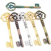 83x31mm 2τμχ Μπρονζέ Πράσινο Χρυσό Χρώματα Αντίκα ασημί χρώμα Επιμεταλλωμένο κλειδί Χειροποίητα Γούρια Κρεμαστό: DIY για κολιέ βραχιόλι